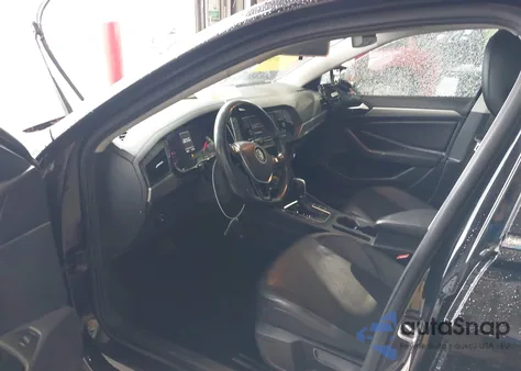 2019 Volkswagen Jetta 1.4T R-Line/1.4T S/1.4T Se from USA, damaged, VIN 3VWC57BU8KM015432